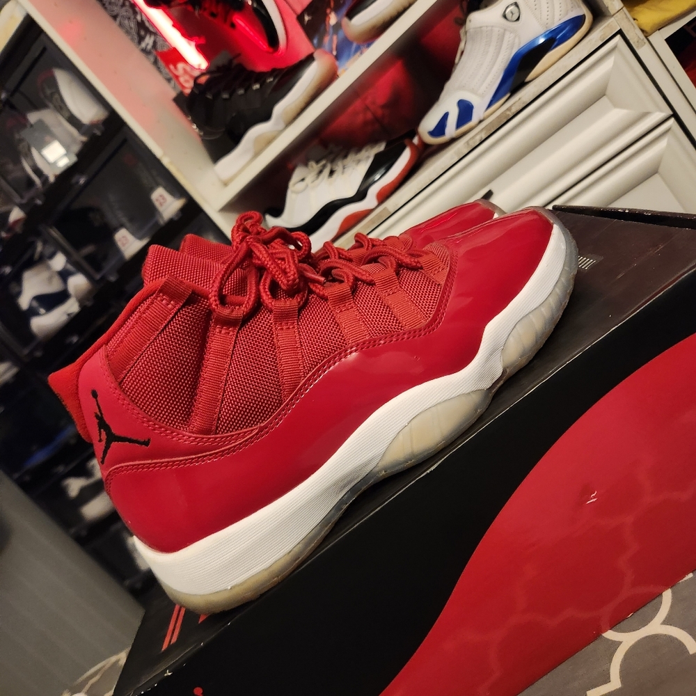 Air Jordan 11 Retro